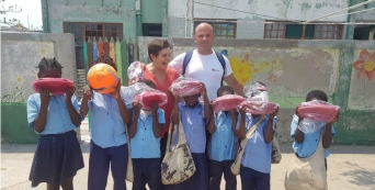 Donativos do "Desporto Solid&aacute;rio - Mo&ccedil;ambique" recebidos com muita alegria