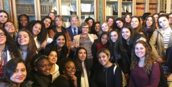 Visita dos estudantes de enfermagem da Escola Superior de Sa&uacute;de &agrave; sede nacional